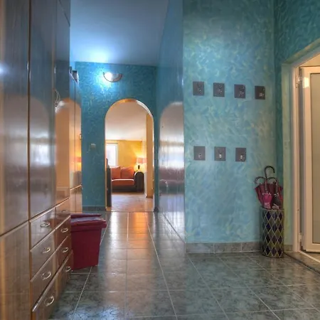 Apartament Mira Budva